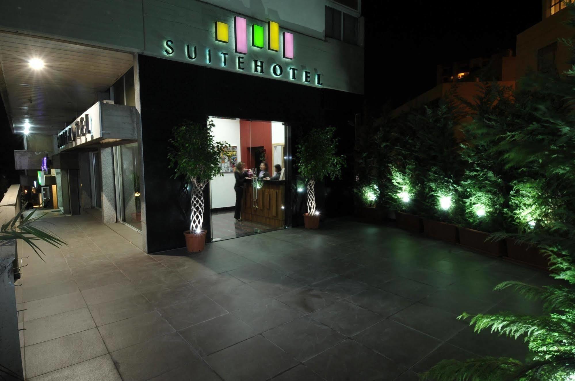 Suite Hotel Merlot - Бейрут Екстериор снимка